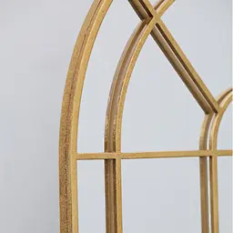 Aureum Windowpane Mirror – Top Detail of Arched Frame